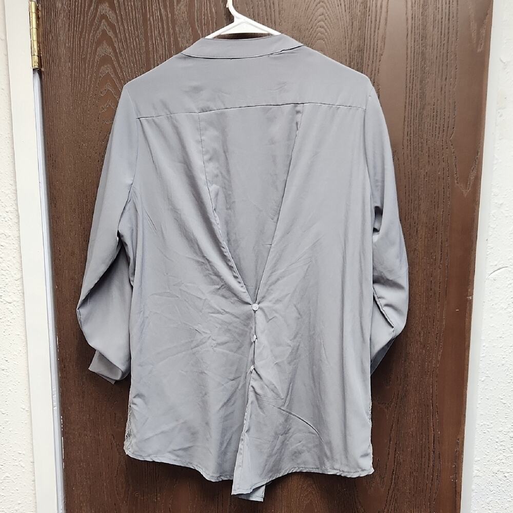 🚨2/$25 or 5/$50🚨Chic Gray Lace Women's Blouse - Picture 2 of 3